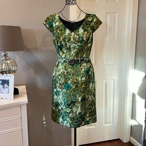 Isabella DeMarco size 12, fully lined daytime to evening dress